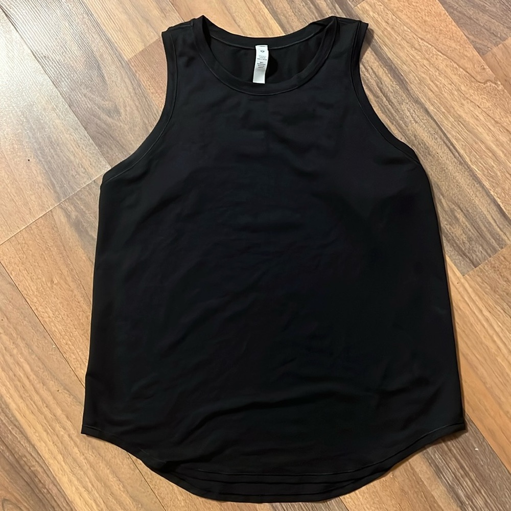 Black Lululemon tank top